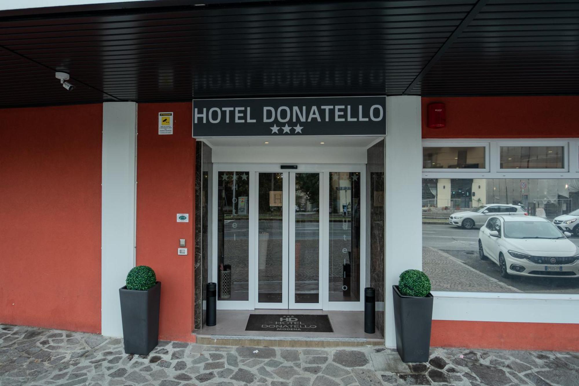 Hotel Donatello Módena Exterior foto